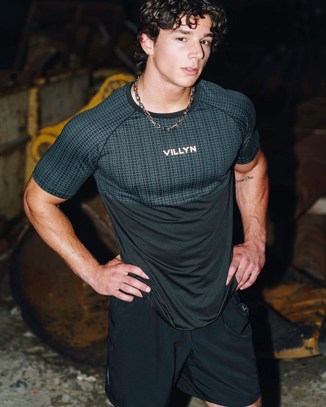 DEFIANCE ACTIVE SHIRT - SHADOW / BLACK